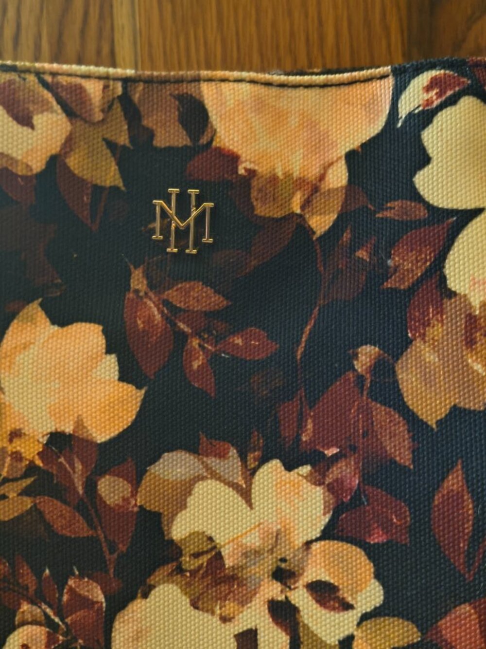 Mark & Hall Flower Tote Bag - Picture 3 of 4